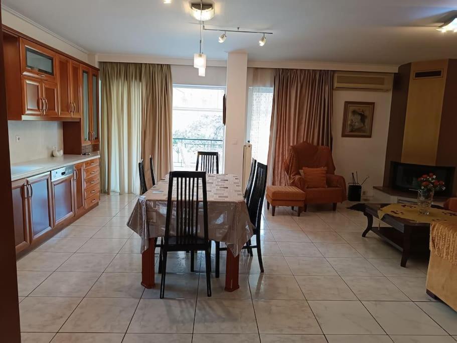 Katerina'S Apartment เอเธนส์ ภายนอก รูปภาพ